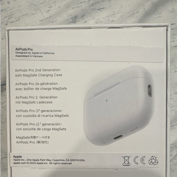 AirPod pro 2 - Picture 5 of 7